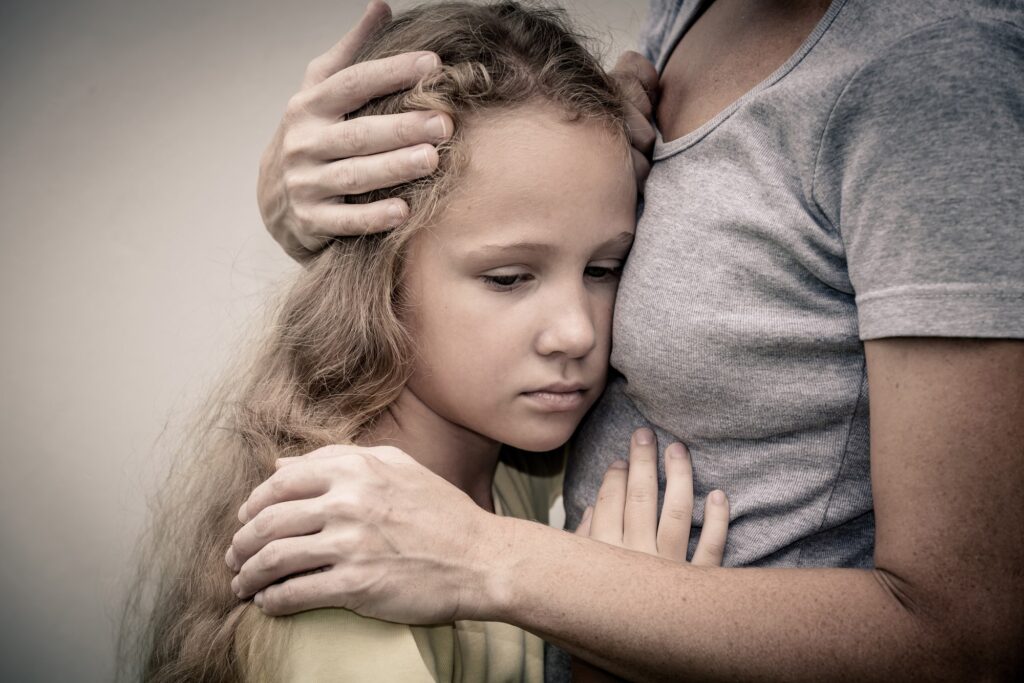 Anxiety Child Hugging Mom Min Geo